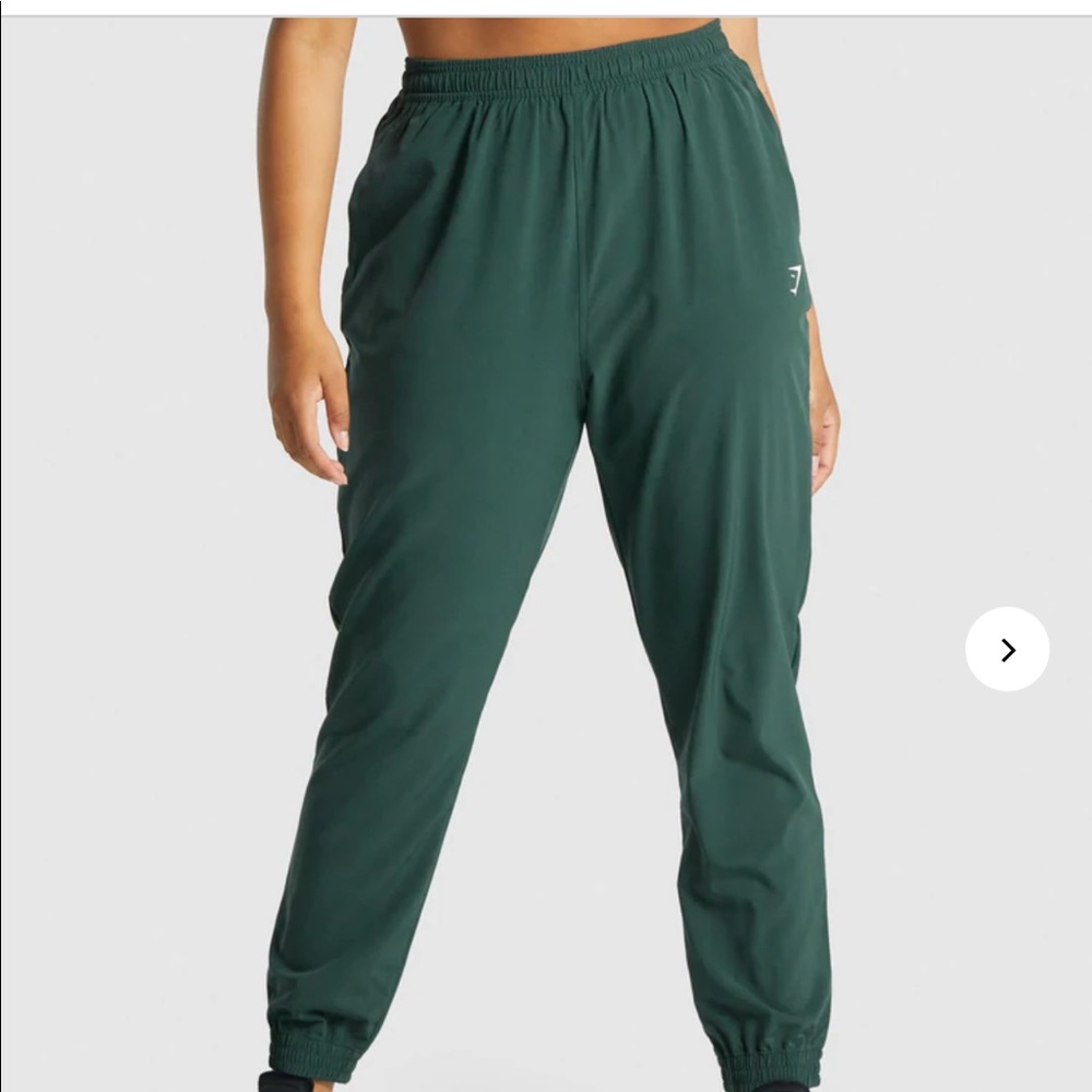 Training woven joggers